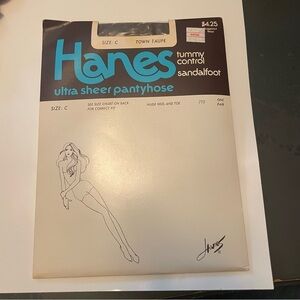VTG 1982 Hanes Ultra Sheer Pantyhose Town Taupe tummy control size c sandalfoot